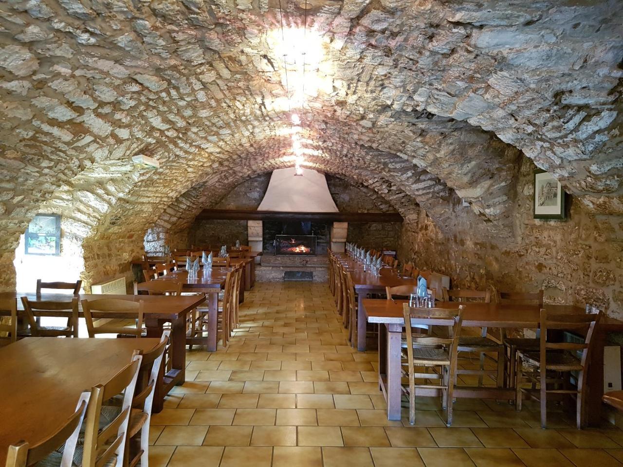 Auberge Du Chanet Hures-la-Parade Bagian luar foto